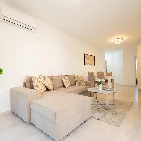 アパートホテル Millennium Ii Family Paradise *